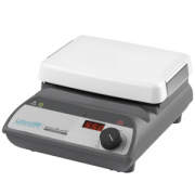 Labnet AccuPlate™ Hotplate, 5x7" Ceramic Top. Temperature Range: 5° - 550°C, Temperature Accuracy: ±2°C. 120V.