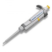 Eppendorf Research® plus adjustable-volume pipette, 2 µL-20 µL, single-channel with adjustable-volume setting, yellow operating button.